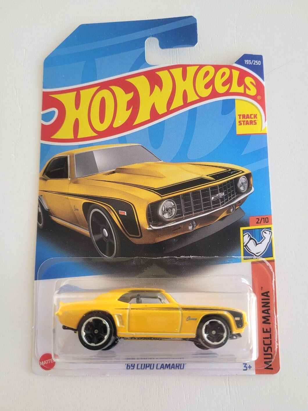 Hot wheels '69 Copo Camaro yellow #193 193/250 2022 Muscle Mania 2/10