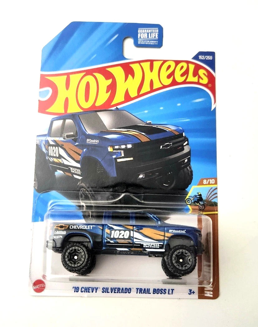 Hot Wheels ’19 Chevy Silverqdo Trail Boss LT Blue #152 152/250 - 2025 HW Dirt