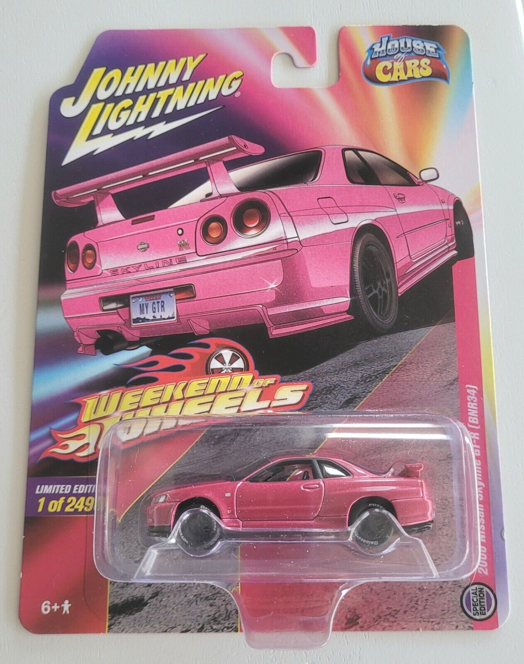 Johnny Lightning 2000 Nissan Skyline GT-R BNR34 Pink 2496 2022 Weekend of Wheels